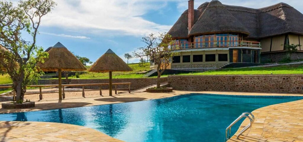 The best 4 days Tanzania Luxury Lodge Safari